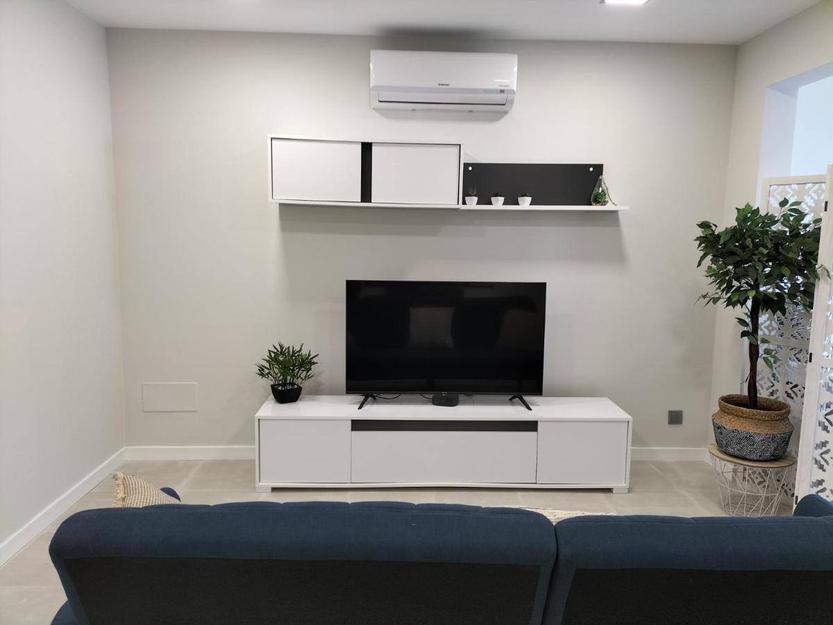 Amazing Green Tower 3 Castle Flat With Balcony ポルティマン エクステリア 写真