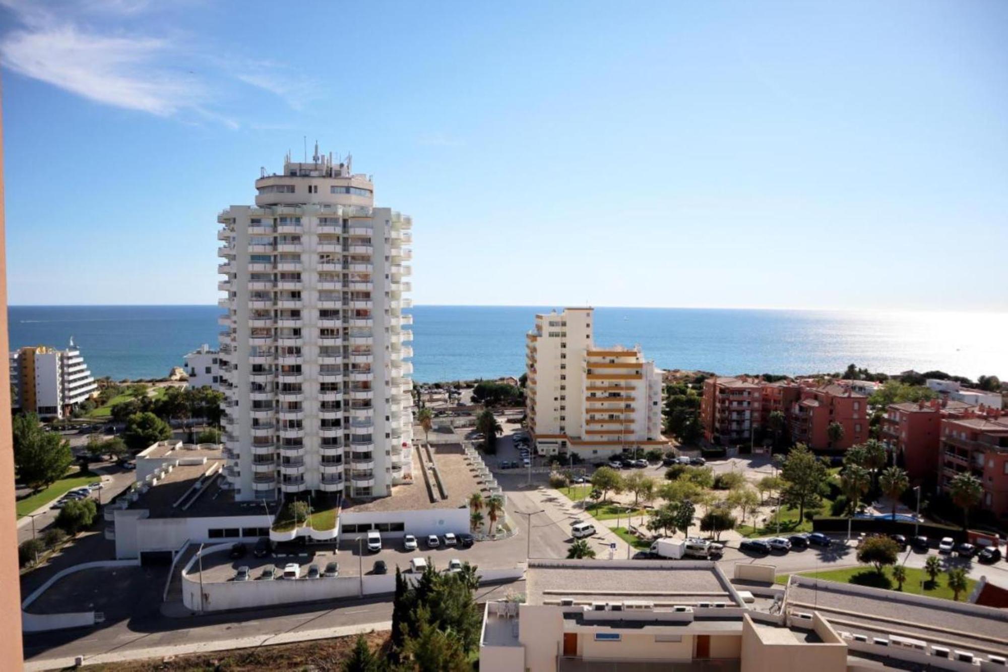 Amazing Green Tower 3 Castle Flat With Balcony ポルティマン エクステリア 写真